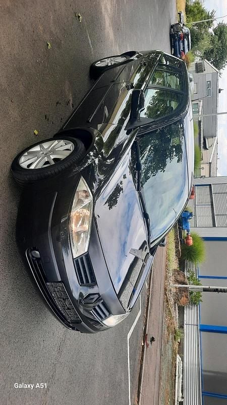 Schwarz Gebraucht 2004 Renault Mégane GrandTour Kombi | 1.200 € (Fairer Preis) - Bild 1/4