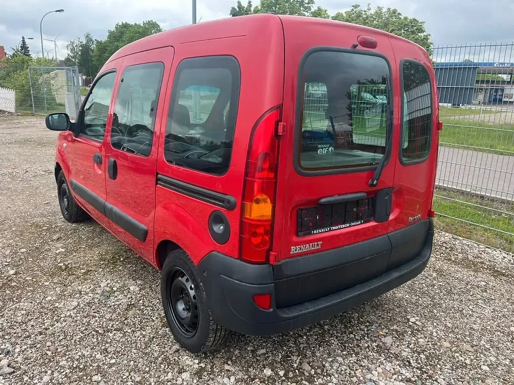 Gebraucht Renault Kangoo Campus 68 PS (50 kW) 2008 Rot Van / Kleinbus