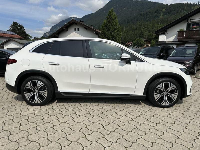 Gebraucht Mercedes EQE350 214 kW (292 PS) 2024 Unilack polarweiß SUV