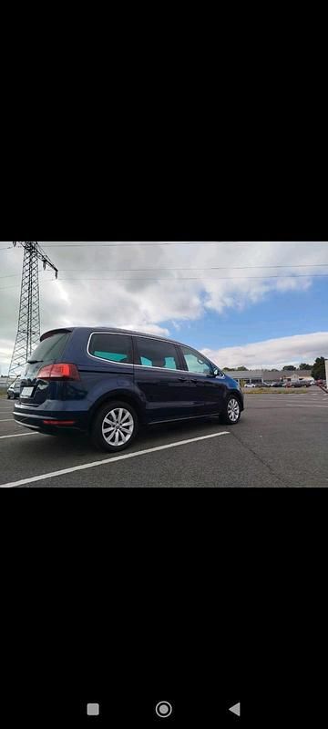 Grün Gebraucht 2015 VW Sharan Highline Van / Kleinbus | 13.500 € (Fairer Preis) - Bild 1/4