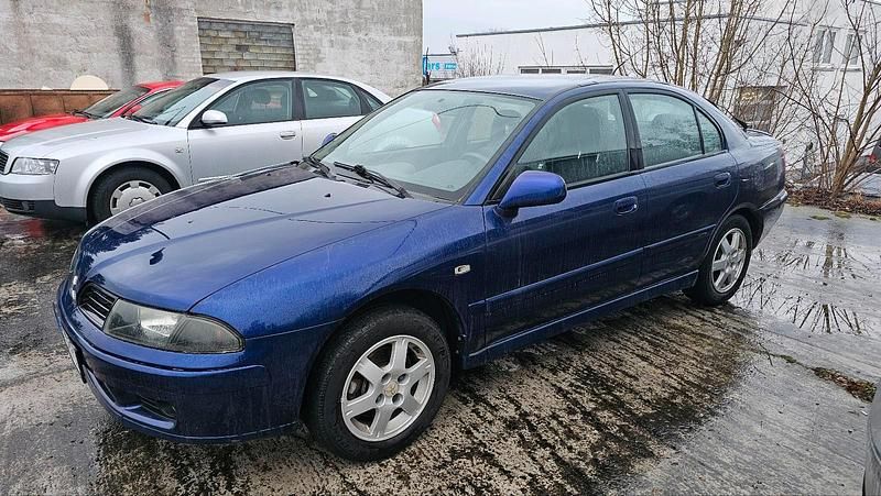 Gebraucht Mitsubishi Carisma 115 PS (84 kW) 2004 Blau Limousine
