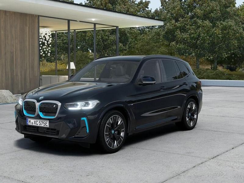 Gebraucht BMW iX3 Impressive 210 kW (286 PS) 2024 Schwarz SUV