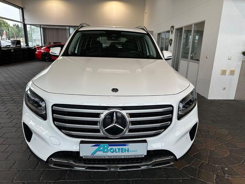 Gebraucht Mercedes GLB220 190 PS (139 kW) 2024 Weiß SUV