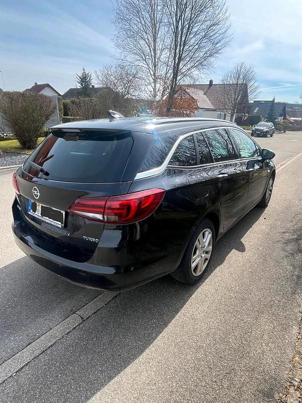 Gebraucht Opel Astra Innovation 150 PS (110 kW) 2017 Schwarz Kombi
