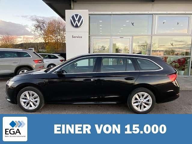 Schwarz metallic Gebraucht 2022 Skoda Octavia Kombi | 26.630 € (Fairer Preis) - Bild 1/4