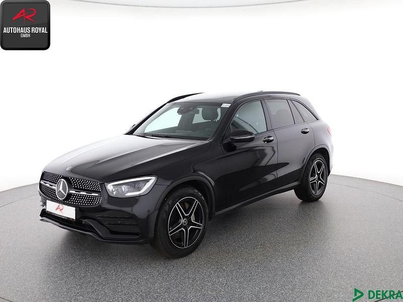 Schwarz Gebraucht 2019 Mercedes GLC300 AMG SUV | 40.880 € (Teuer) - Bild 1/4