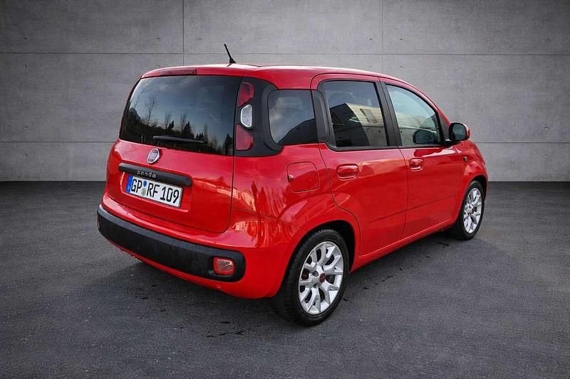 Gebraucht Fiat Panda Lounge 86 PS (63 kW) 2017 Rot Kleinwagen