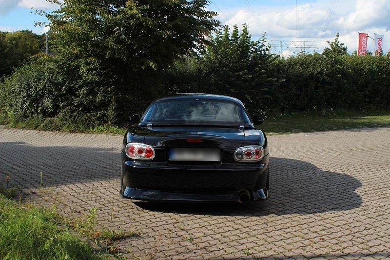 Gebraucht Mazda MX5 139 PS (102 kW) 2001 Schwarz Cabrio