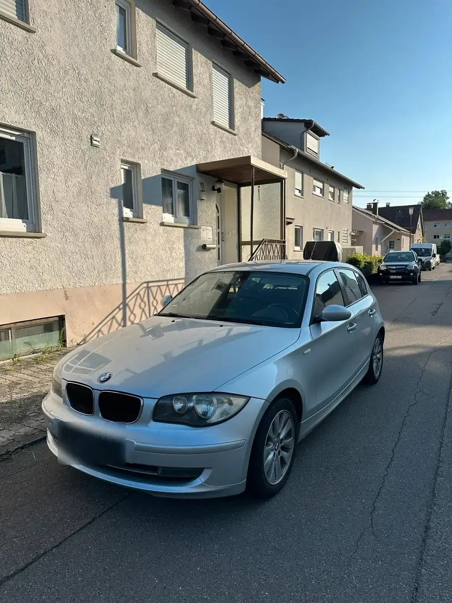 Gebraucht BMW 116 122 PS (89 kW) 2007 Silber Kleinwagen
