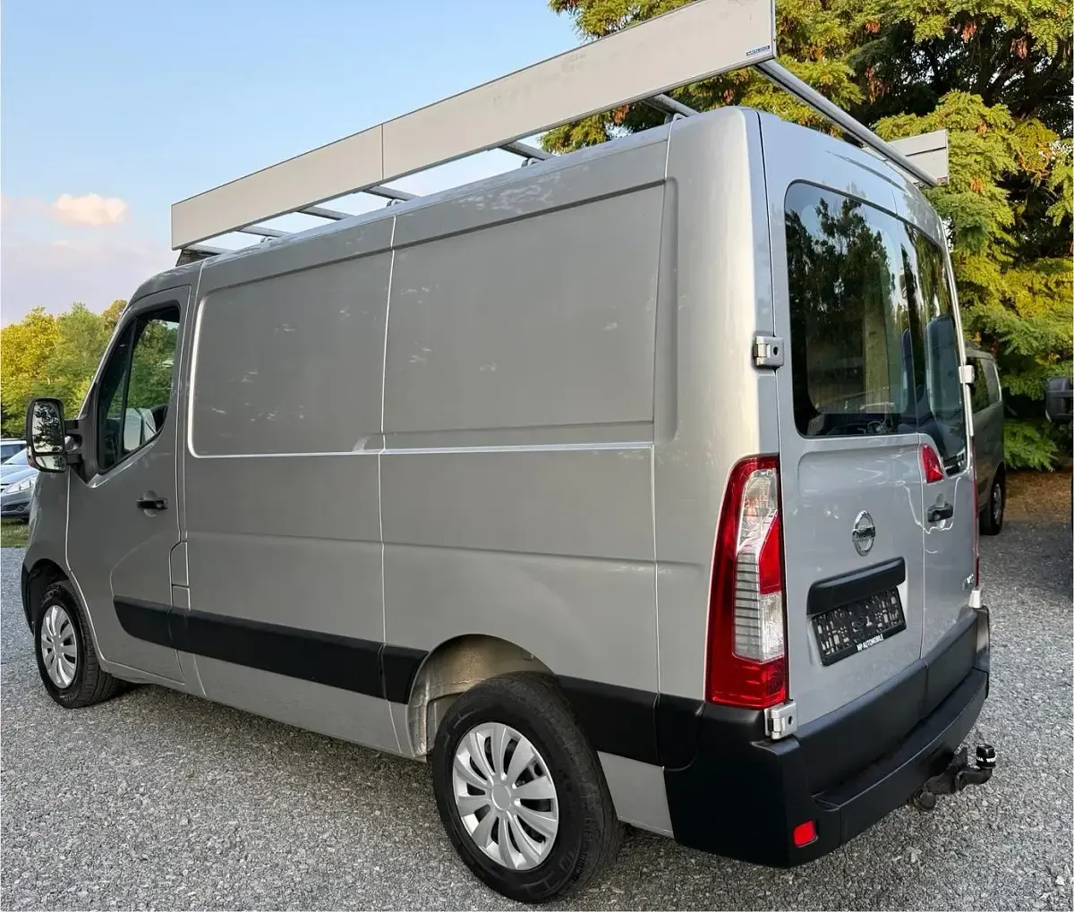 Gebraucht Nissan NV400 125 PS (91 kW) 2016 Silber Van