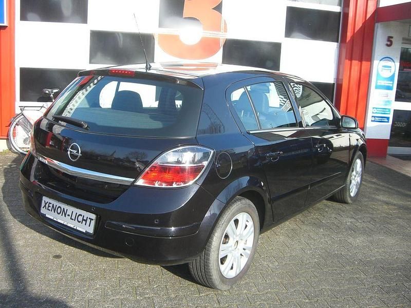 Gebraucht Opel Astra Innovation 116 PS (85 kW) 2009 Schwarz Limousine