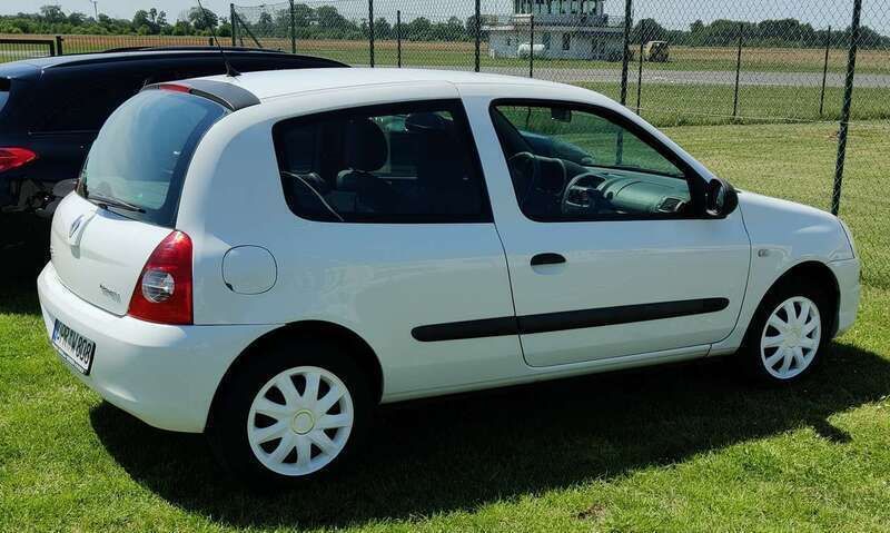 Weiß Gebraucht 2010 Renault Clio II Campus Kleinwagen | 2.600 € (Fairer Preis) - Bild 1/4