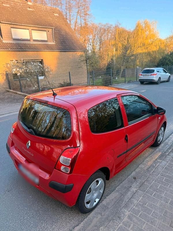 Gebraucht Renault Twingo 60 PS (44 kW) 2011 Rot Kleinwagen