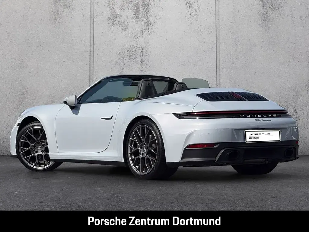 Gebraucht Porsche 911 Carrera Cabriolet 394 PS (289 kW) 2025 Grau Cabrio