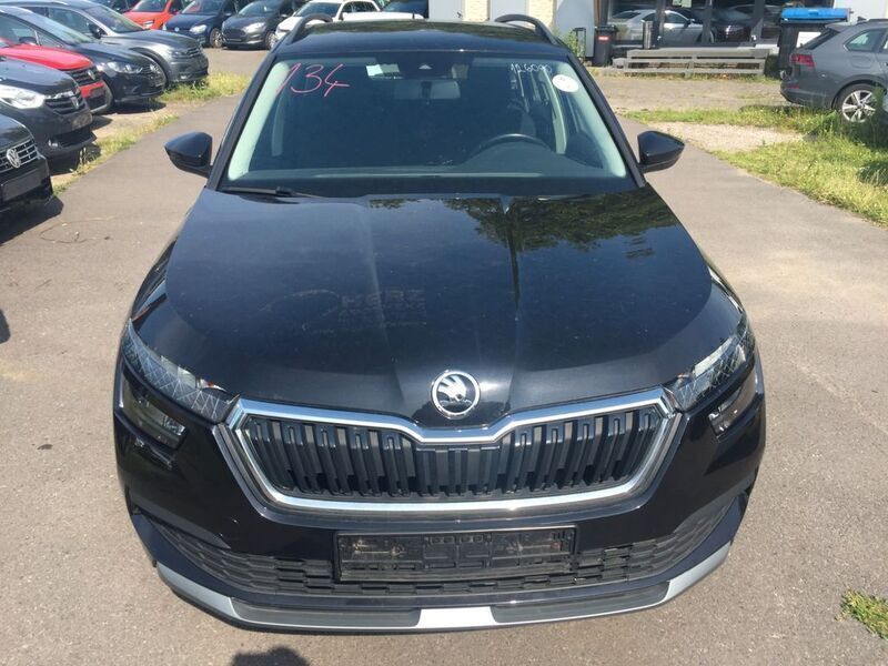 Schwarz Gebraucht 2022 Skoda Kamiq Ambition SUV | 13.999 € (Guter Preis) - Bild 1/4