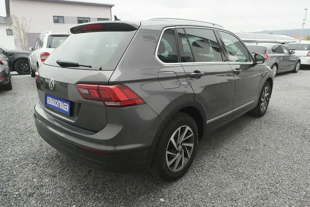 Gebraucht VW Tiguan Sound 150 PS (110 kW) 2017 Grau SUV