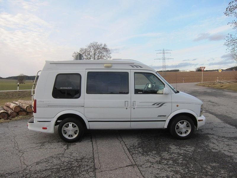 Gebraucht Chevrolet Astro 190 PS (139 kW) 1998 Weiß Van / Kleinbus