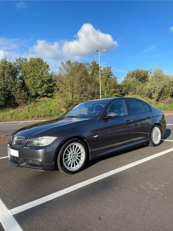 Grau Gebraucht 2008 BMW 335 Shadowline Limousine | 11.990 € (Guter Preis) - Bild 1/4