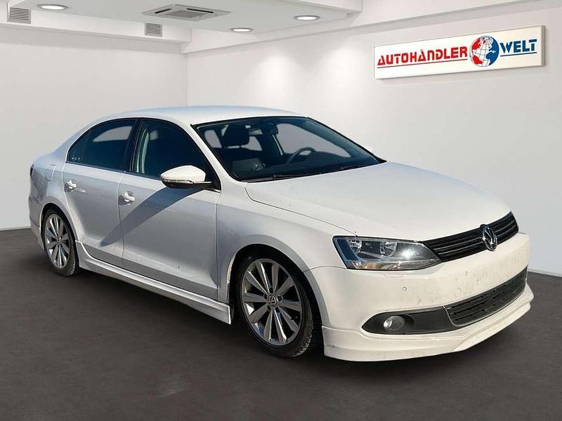 Gebraucht VW Jetta Highline 200 PS (147 kW) 2013 Weiß Limousine