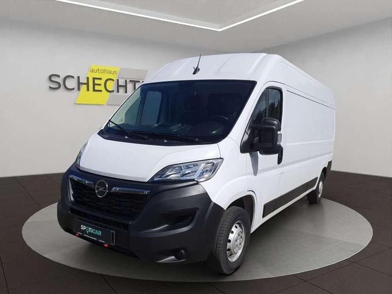 Eis weis Gebraucht 2023 Opel Movano Edition Van | 28.580 € (Teuer) - Bild 1/4