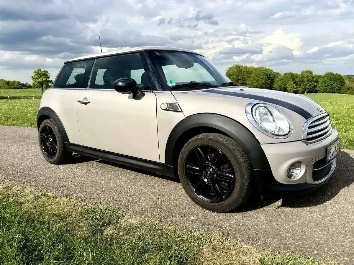Usata Mini ONE 98 CV (72 kW) 2012 Grigio Utilitaria