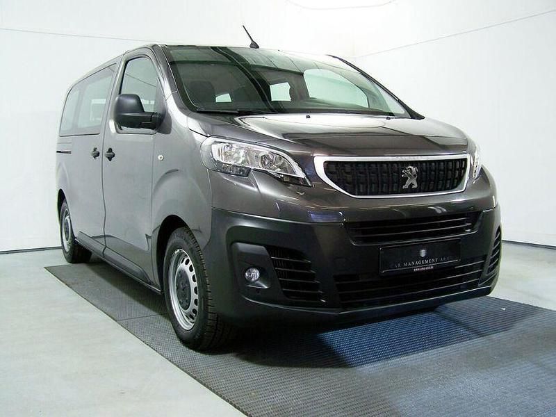 Gebraucht Peugeot Expert 150 PS (110 kW) 2020 Gris platinium (metallic) Van