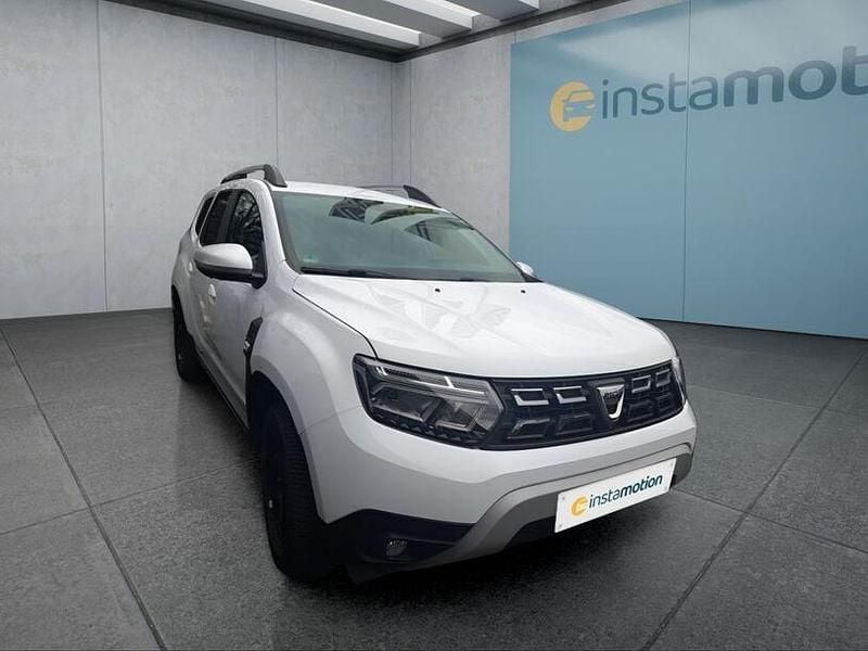 Gebraucht Dacia Duster 116 PS (85 kW) 2022 Weiß SUV