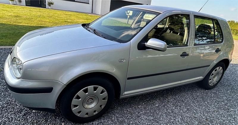 Gebraucht VW Golf IV Edition 75 PS (55 kW) 2003 Silber Limousine