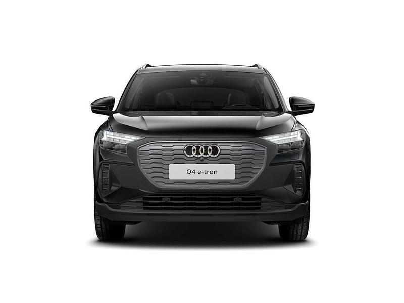 Gebraucht Audi Q4 e-tron Ambiente 210 kW (286 PS) 2025 Mythosschwarz metallic SUV