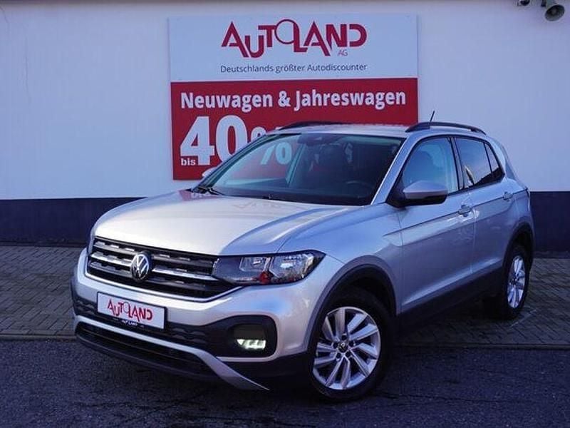 Gebraucht VW T-Cross 110 PS (80 kW) 2023 Reflexsilbermet. SUV