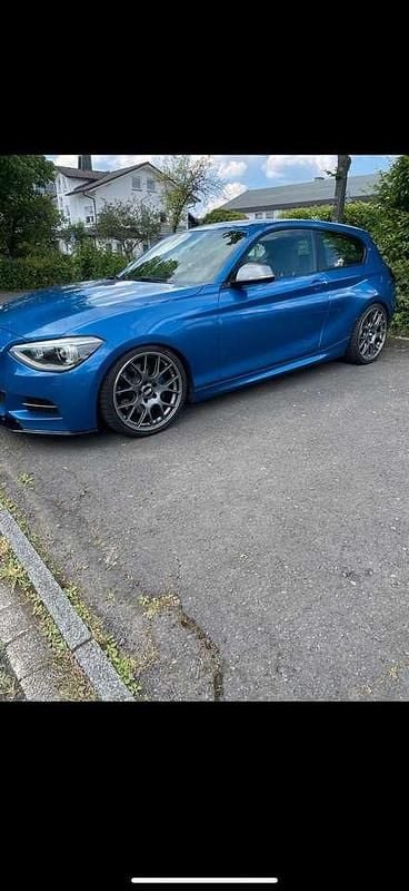 Gebraucht BMW M135 M Performance 320 PS (235 kW) 2013 Blau Kleinwagen