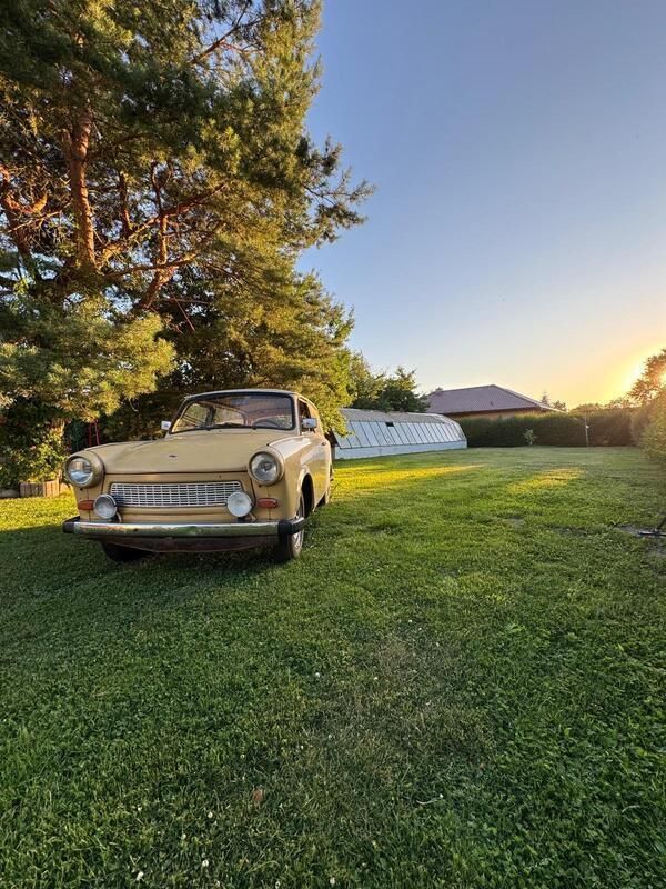 Gelb Gebraucht 1988 Trabant 601 Kombi | 1.600 € - Bild 1/4