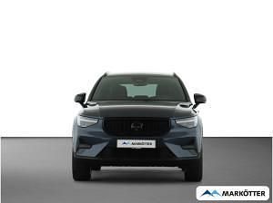 Neu Volvo XC40 Plus 163 PS (119 kW) 2026 Blau (denim blue / metallic) SUV