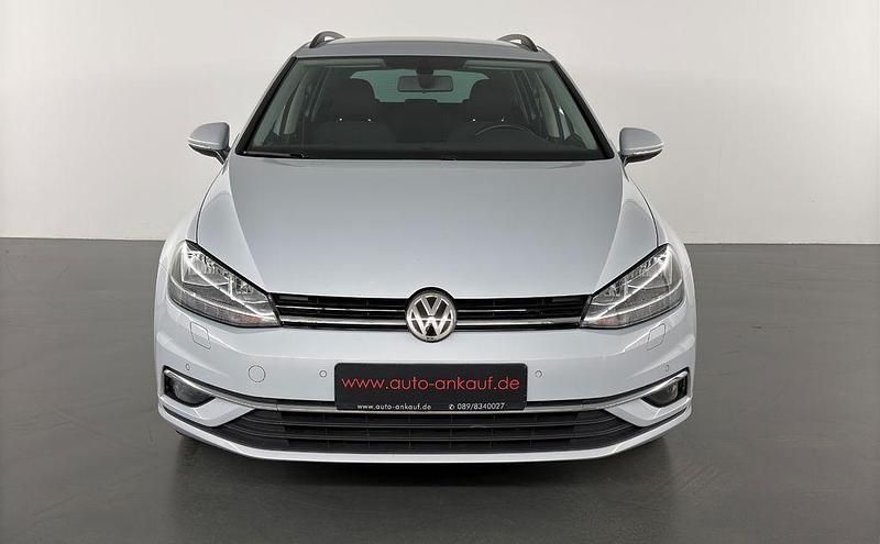 Gebraucht VW Golf VII Comfortline 125 PS (91 kW) 2017 Silber Kombi