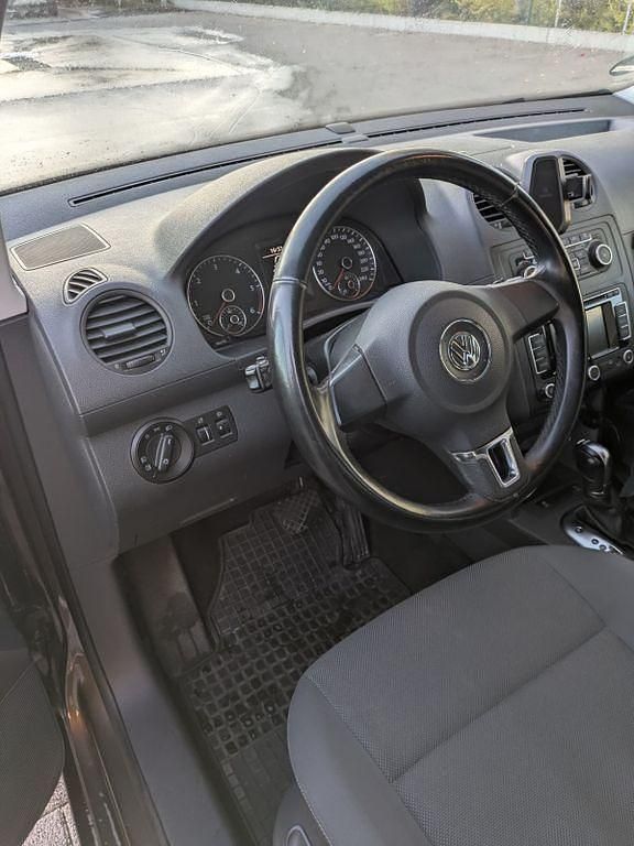 Gebraucht VW Caddy Trendline 102 PS (75 kW) 2012 Braun Van / Kleinbus