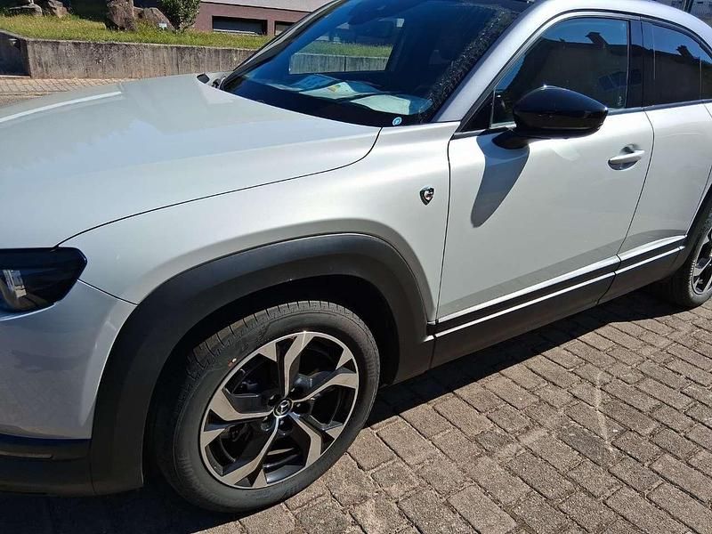 Gebraucht Mazda MX30 82 PS (60 kW) 2024 Multitone ceramic white SUV