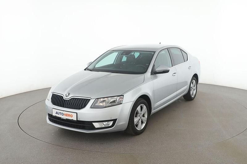 Grau Gebraucht 2014 Skoda Octavia Elegance Limousine | 11.890 € (Fairer Preis) - Bild 1/3