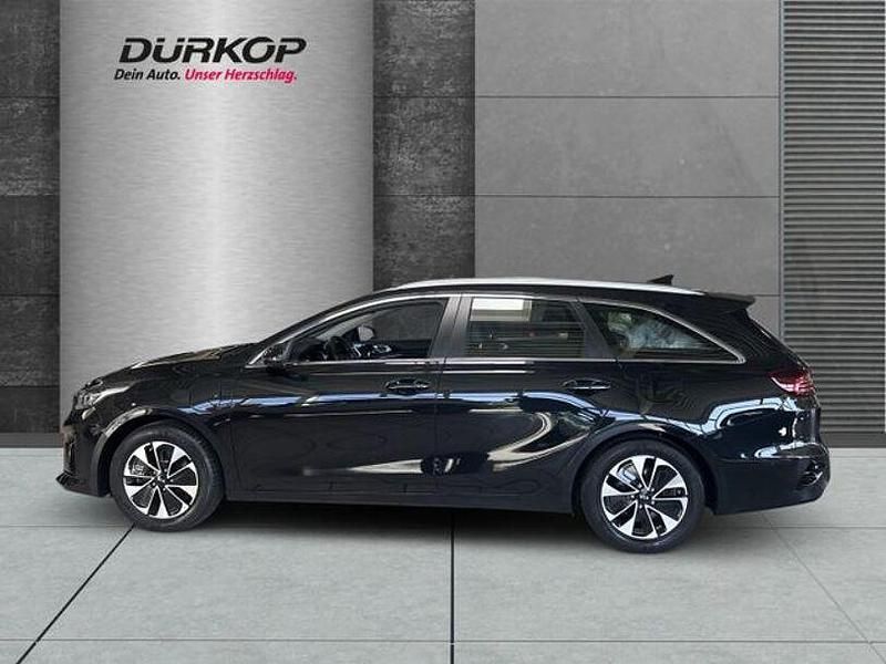 Gebraucht Kia Ceed Spirit 105 PS (77 kW) 2020 (1k) zilinaschwarz met. (metallic) Kleinwagen