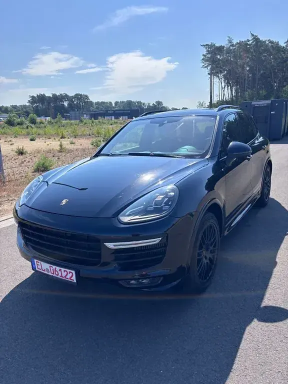 Gebraucht Porsche Cayenne GTS 441 PS (324 kW) 2015 Schwarz SUV