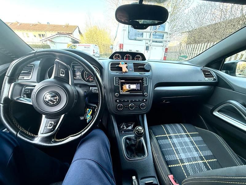 Gebraucht VW Scirocco CLUB 180 PS (132 kW) 2016 Weiß Coupé