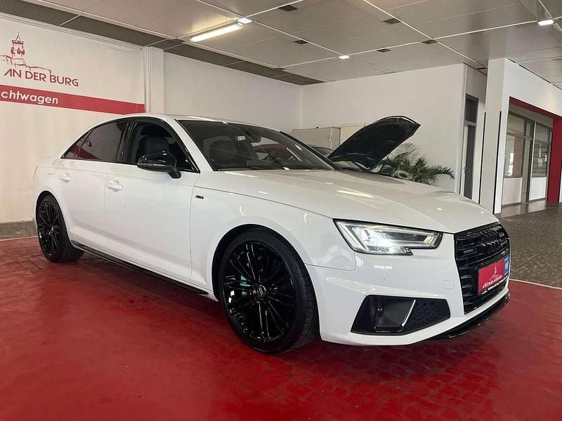 Weiß Gebraucht 2020 Audi A4 S-Line Limousine | 27.800 € (Guter Preis) - Bild 1/4
