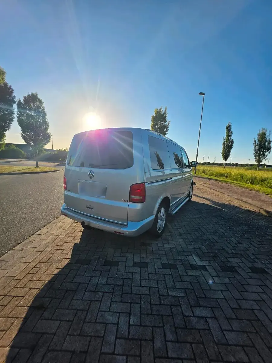 Gebraucht VW Multivan Highline 179 PS (131 kW) 2010 Silber Van / Kleinbus