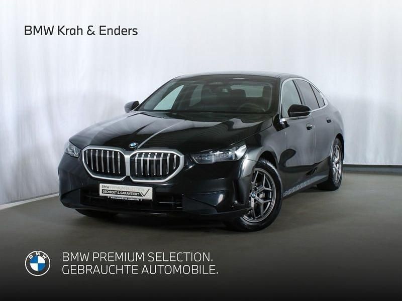Schwarz Gebraucht 2025 BMW 520 Limousine | 49.460 € (Superpreis) - Bild 1/4