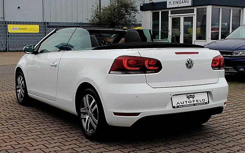 Gebraucht VW Golf Cabriolet 122 PS (89 kW) 2012 Weiß Cabrio