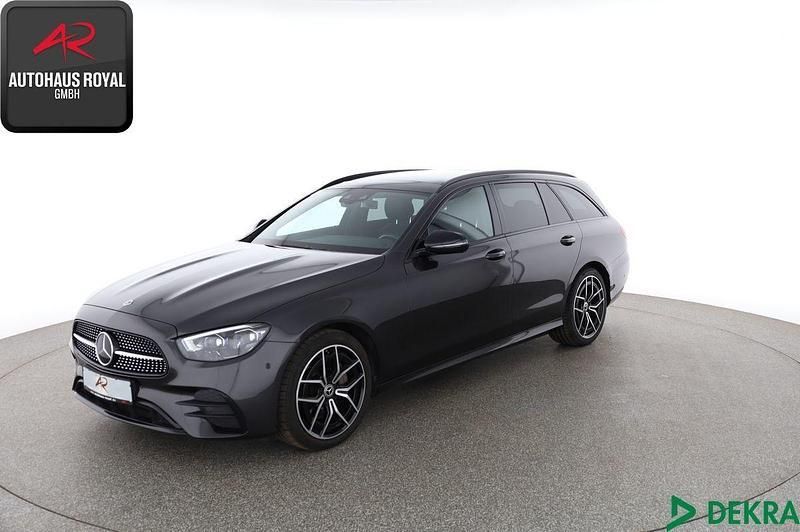 Grau Gebraucht 2021 Mercedes E300 AMG Kombi | 39.880 € (Guter Preis) - Bild 1/4