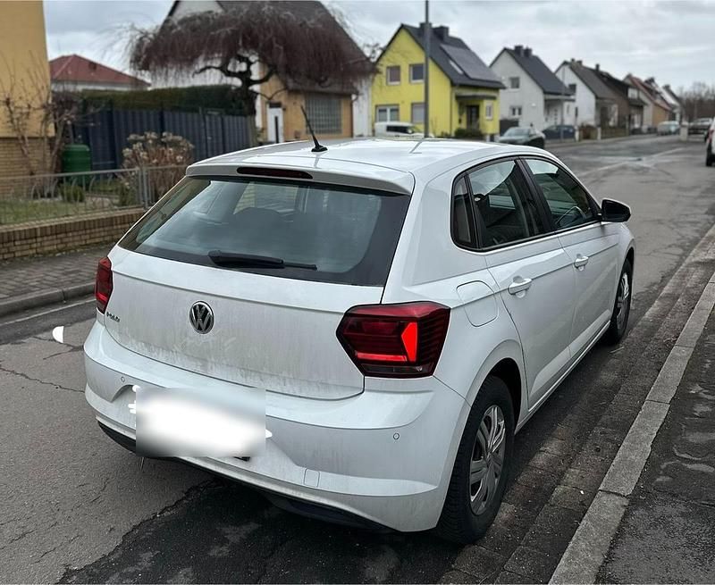 Gebraucht VW Polo 65 PS (47 kW) 2017 Weiß Kleinwagen