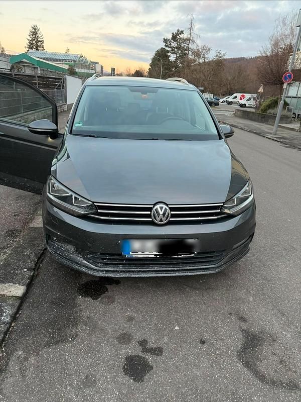 Gebraucht VW Touran 150 PS (110 kW) 2017 Grau Van / Kleinbus
