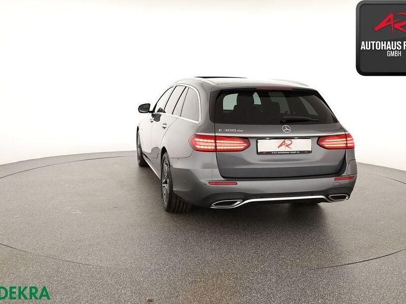 Gebraucht Mercedes E300 AMG 306 PS (225 kW) 2020 Selenitgrau Kombi