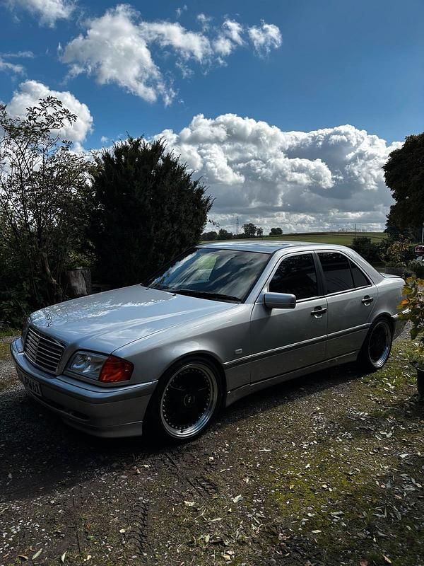 Silber Gebraucht 1999 Mercedes C180 Limousine | 5.500 € (Teuer) - Bild 1/4