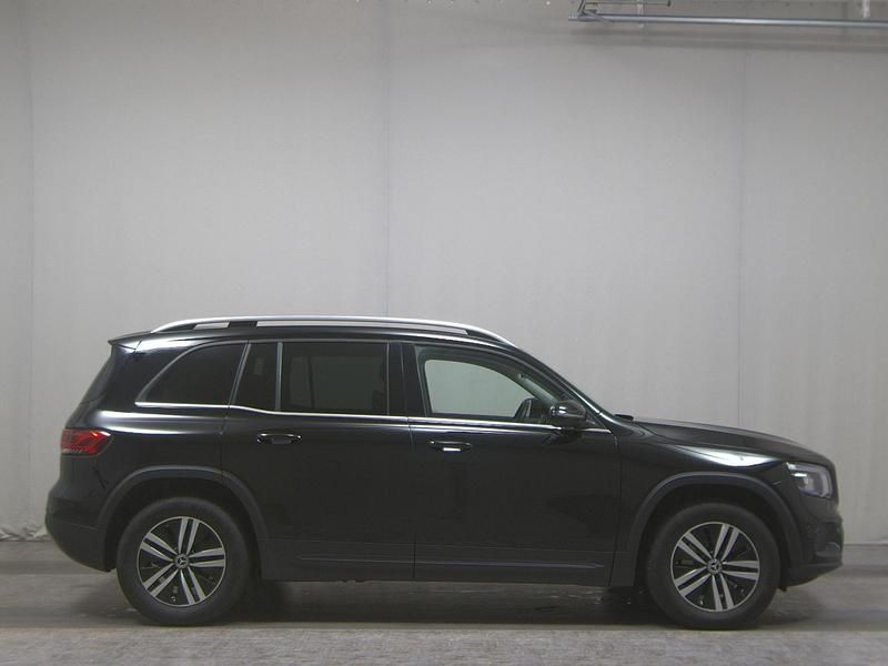 Schwarz Gebraucht 2022 Mercedes GLB200 Style SUV | 23.980 € (Guter Preis) - Bild 1/4